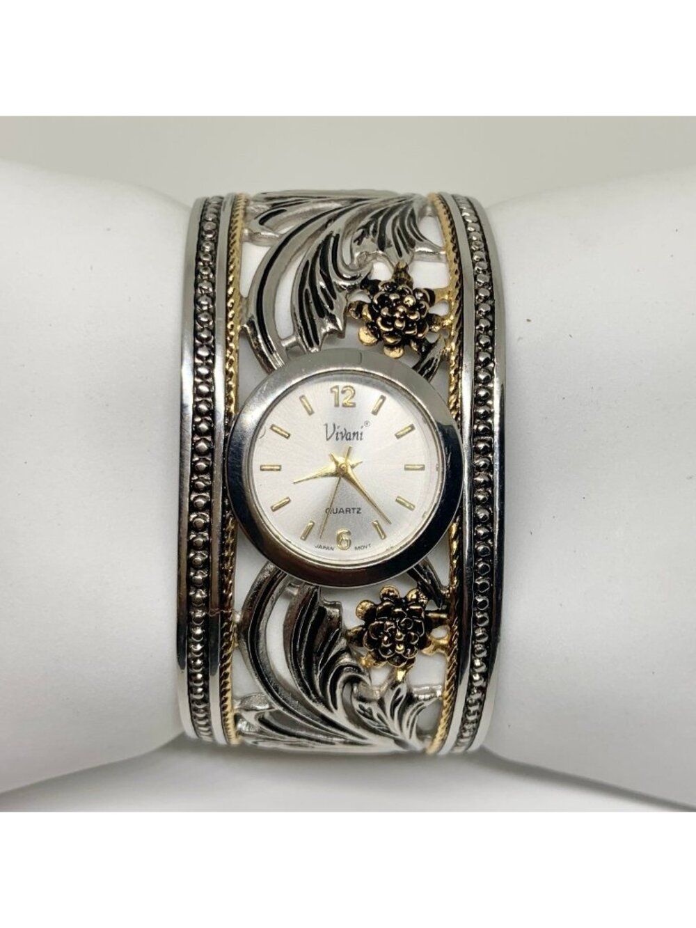 Vivani cuff bracelet women’s watch gold silver tone floral style, 31mm running